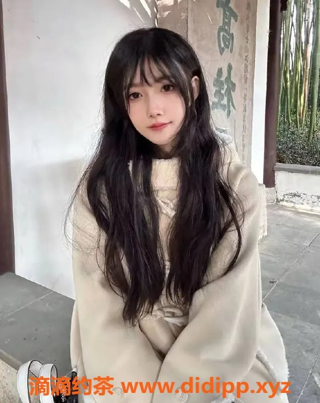 上海楼凤-浦东小泡沫，165cm高颜值嫩妹，1200P起