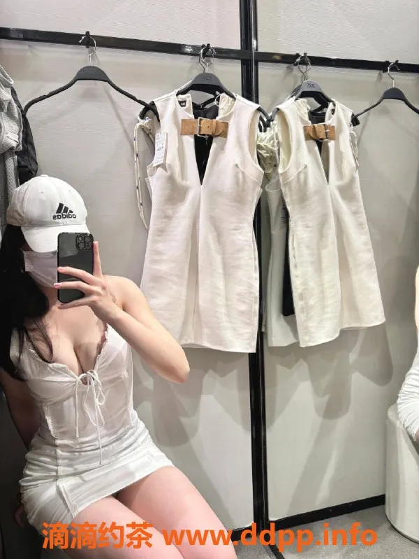 杭州楼凤资源信息,拱墅区机车小幼，白幼瘦+C罩杯，服务周到，1400元