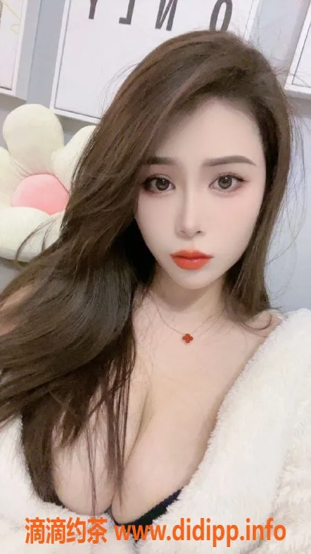 东莞楼凤-南城波霸，奶白美乳，600起