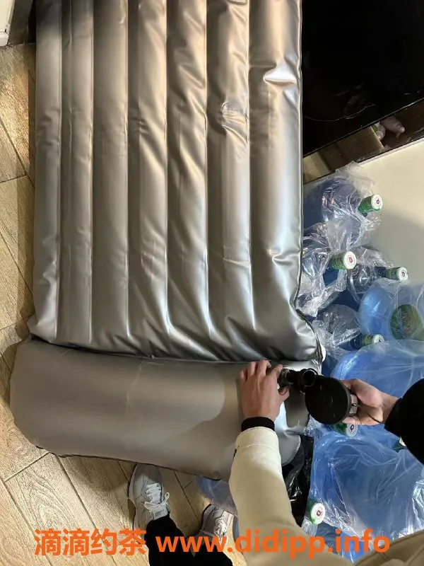 佛山楼凤-珠海气垫水床体验，品质女孩子随挑