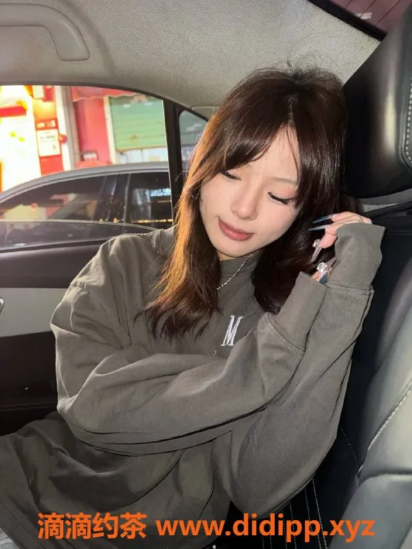 广州楼凤-怡儿丨广州白云区少女，茶费600p