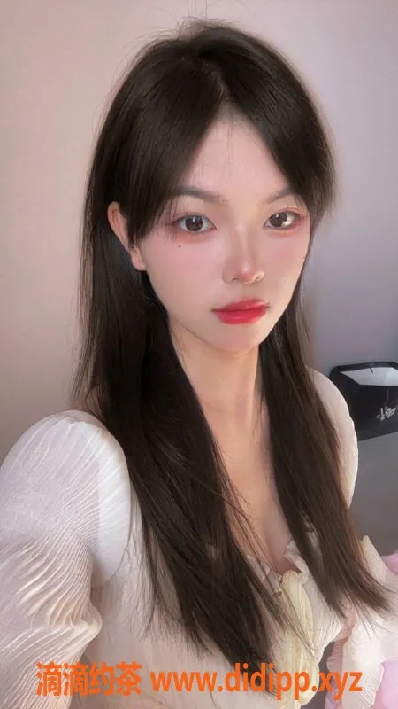 杭州楼凤-拱墅区嫩妹柚柚，170cm 106斤，800元起包时不限次