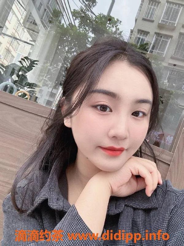 东莞楼凤-南城婷婷，163身高，52kg，真空36D，热情服务！