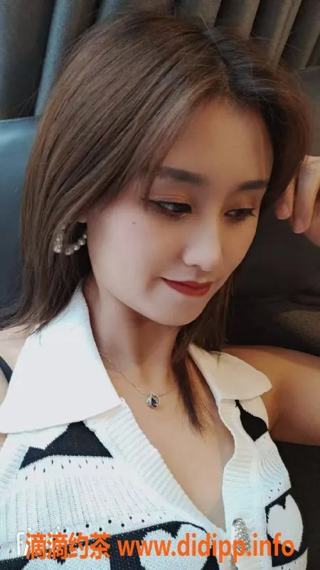 郑州楼凤-管城区倩倩 28岁 163cm 95斤 专业服务