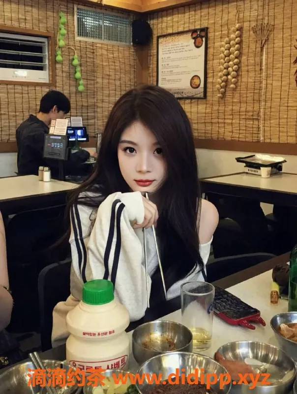 杭州楼凤资源信息,清纯可爱23岁妹子，167身高只需1800元