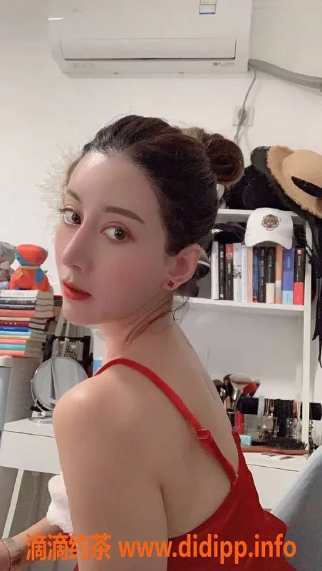 广州楼凤-越秀露曦，800元体验舌吻与鸳鸯浴