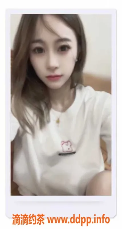 广州楼凤-海珠赤岗小布点，23岁33B美少女，40斤服务周到