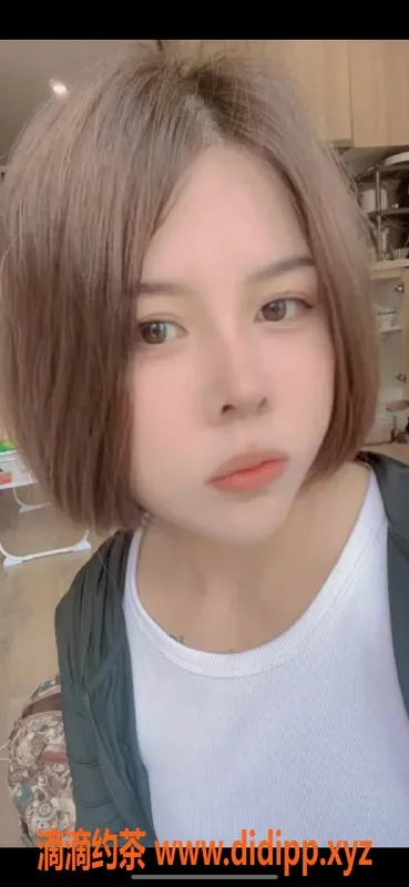 杭州楼凤-拱墅区韩雪，167高54kg，34B身材，8元起服务