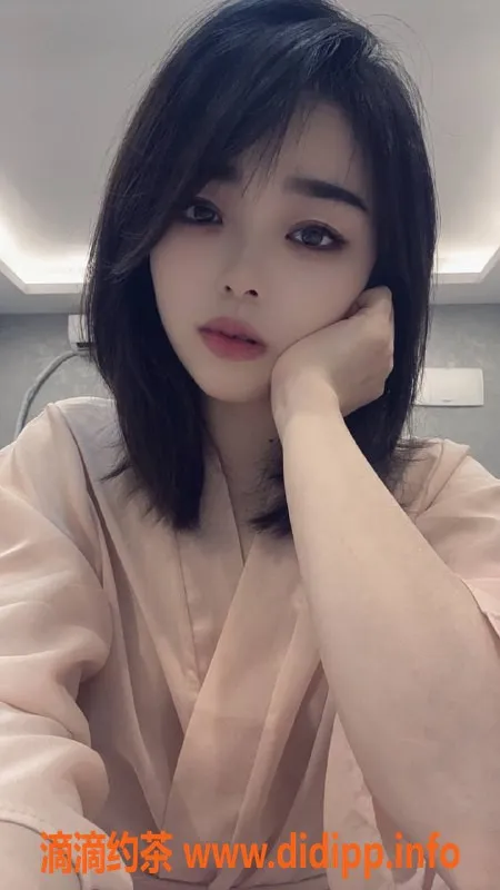 杭州楼凤-萧山区夏夏，26岁，160cm，半套服务500元