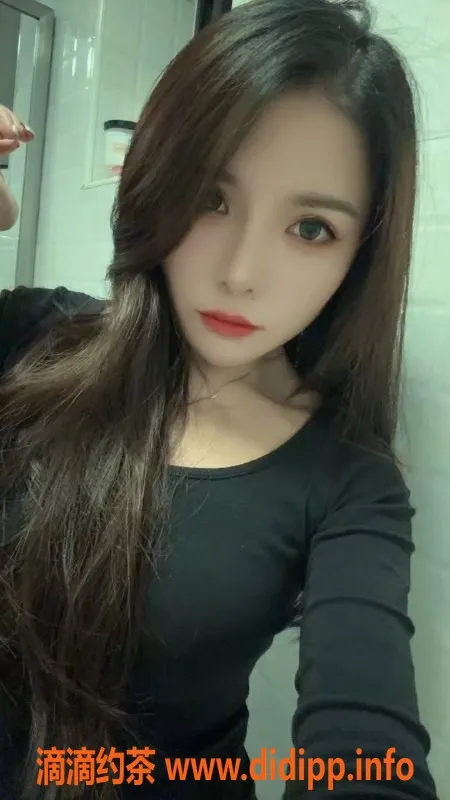 东莞楼凤-东城莹莹，性感魅力，服务尽在500起