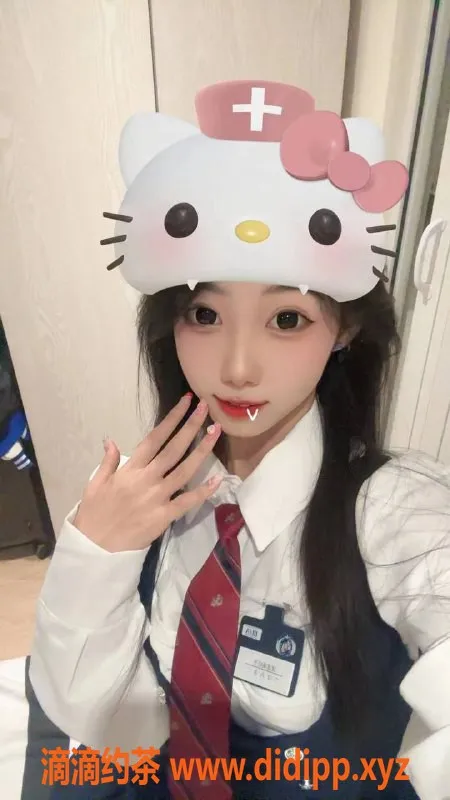 杭州楼凤-上城小宝18岁，168cm，45kg，热情服务等你体验！