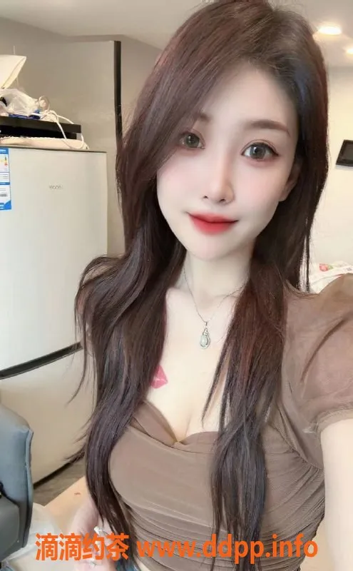 上海楼凤-静安李芳迹，168身高C罩杯，1600起步