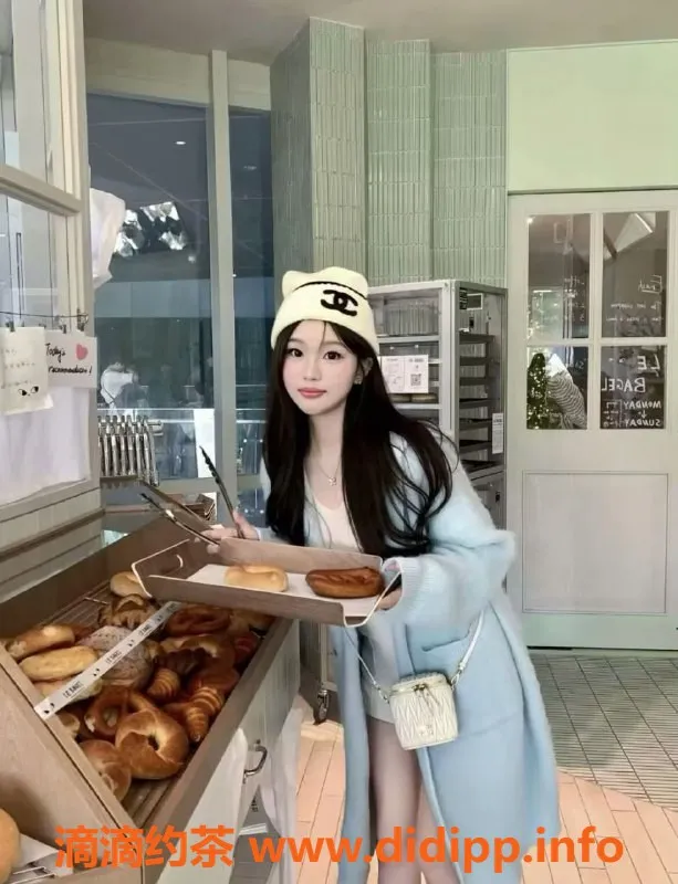 深圳楼凤-深圳福田小雨，嫩妹女友感外出服务