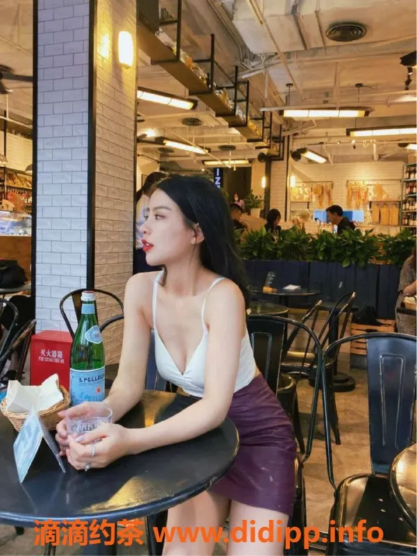 广州楼凤-广州天河糖糖，1200陪浴，69式服务