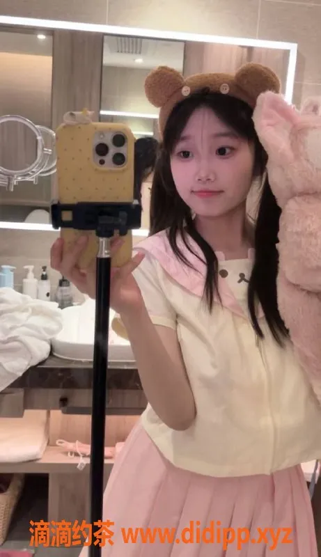 上海楼凤-静安嫩妹洛雪 166cm 36D 48KG 服务多样体验