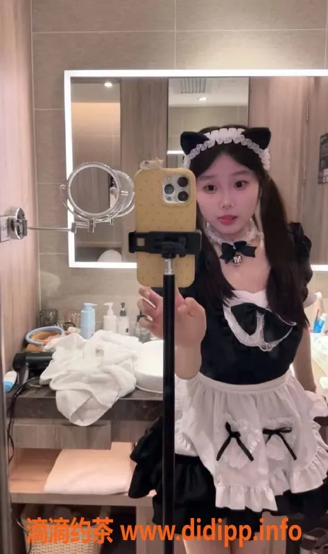 上海楼凤-静安嫩妹洛雪 166cm 36D 48KG 服务多样体验