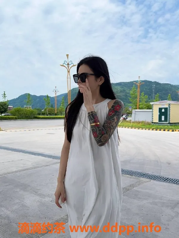 东莞楼凤资源信息,南城巧巧，价格700/1400，值得一试！