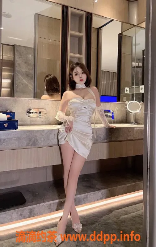 上海楼凤-闵行兰迪，168cm大胸E，1100元享舒适服务