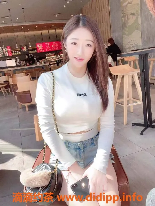 深圳楼凤资源信息,南山婷婷，800元魅力无穷，制服Kiss服务