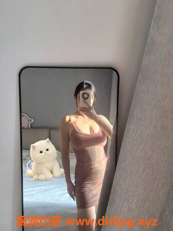 深圳楼凤资源信息,福田哈尼小姐，900元超值体验！