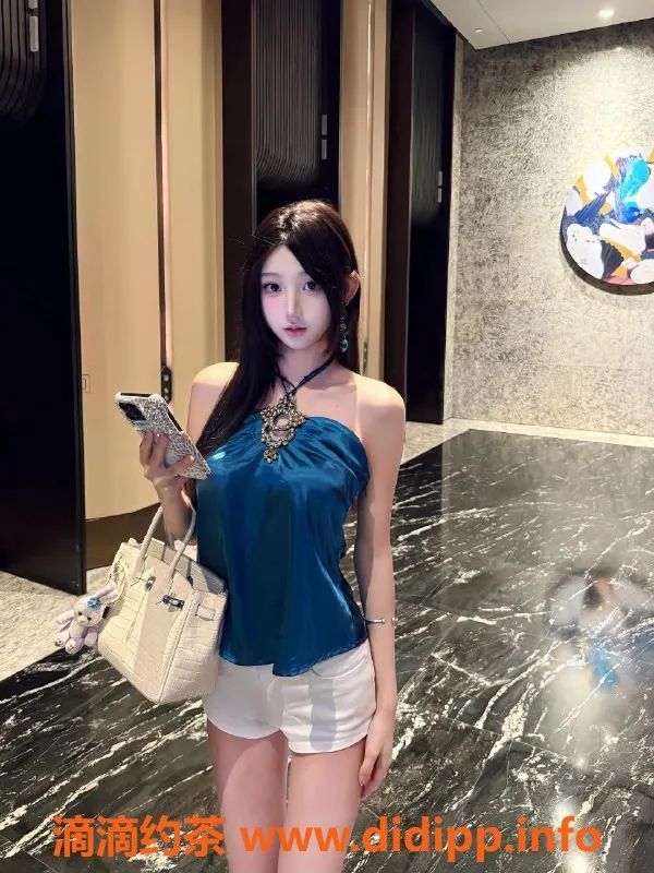 杭州楼凤-上城依-依，168cm高颜值，22岁温柔女友