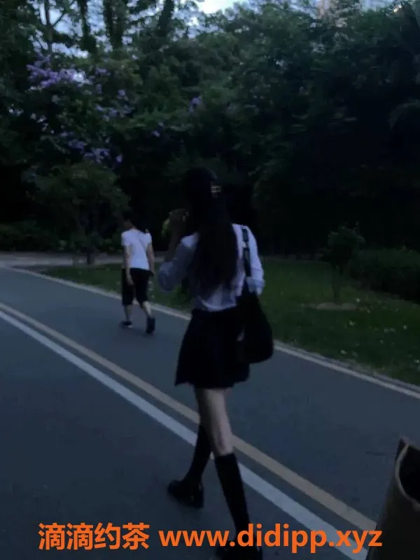 东莞楼凤资源信息,南城樊樊，788元一小时，服务一流