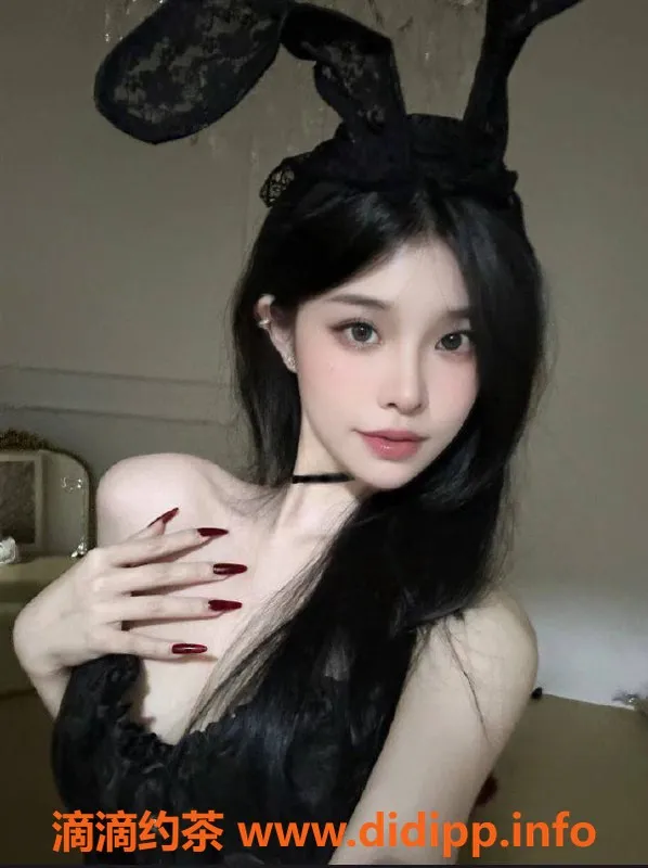 杭州上门服务-馨怡，170高，106斤，22岁，激情服务尽在高端小区