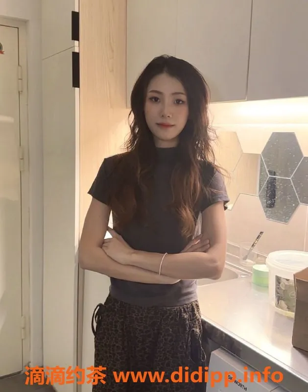 上海楼凤-闵行王韵然，172高挑嫩妹，800元享受