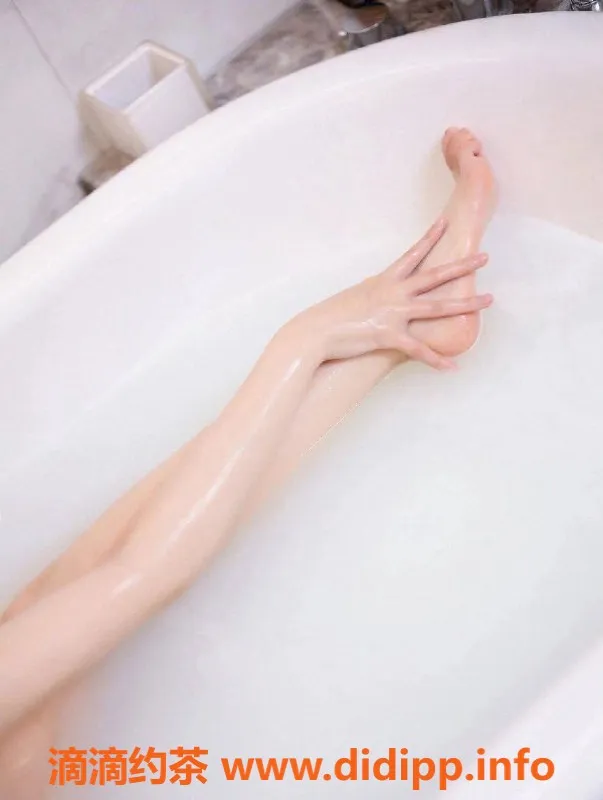 东莞楼凤-南城小夭，600元起，夜间服务更超值