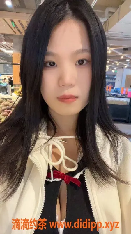 广州楼凤-广佛金沙洲 婷婷 1500pp 舌吻制服服务