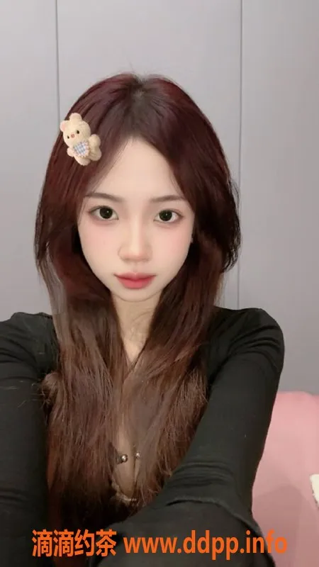 杭州上门服务资源信息,萧山区20岁嫩妹馨馨 白皙娇小只需1000元