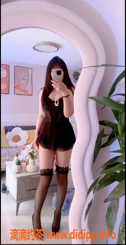 广州楼凤资源信息,广州海珠夏夏，600元无套服务试试！