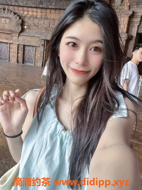 杭州上门服务-上城区周奈一：164cm D罩杯，43kg美女，900p诚邀