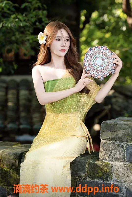 杭州上门服务-滨江区左小小，22岁，170cm，身材匀称，900起