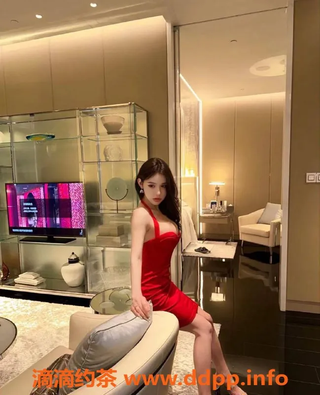 杭州楼凤-上城区奈奈，22岁168cm甜美女孩，800元不限时服务