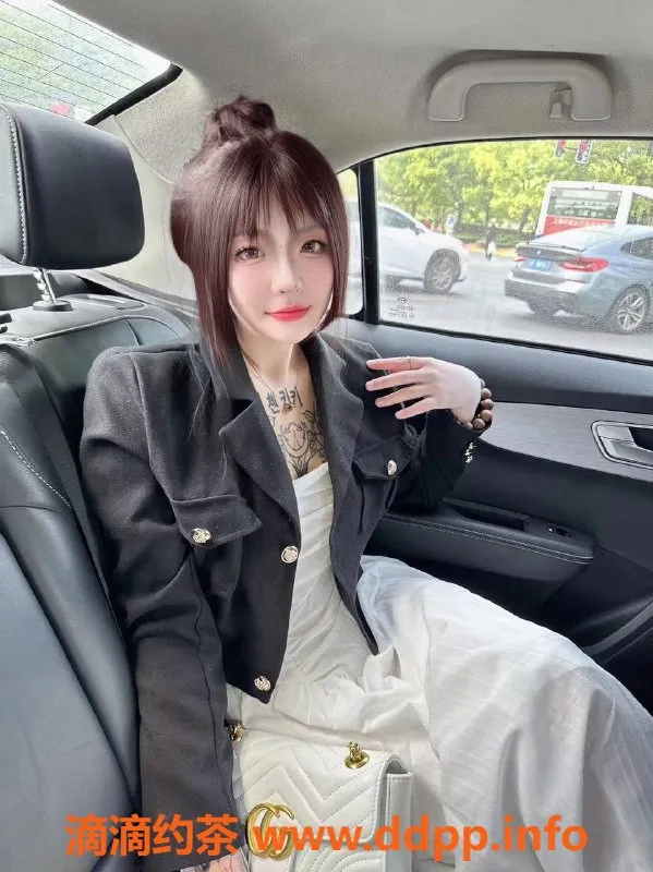 上海楼凤-浦东小恋 1600元福利价1400元拍卖！