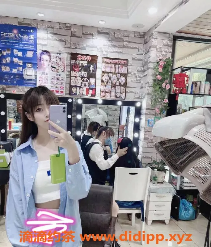 杭州楼凤-余杭小玉米18岁可爱嫩妹，高颜值学生兼职