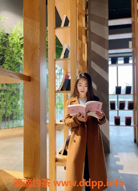 武汉楼凤资源信息,武昌媛媛26岁165cm，热情服务随你指引