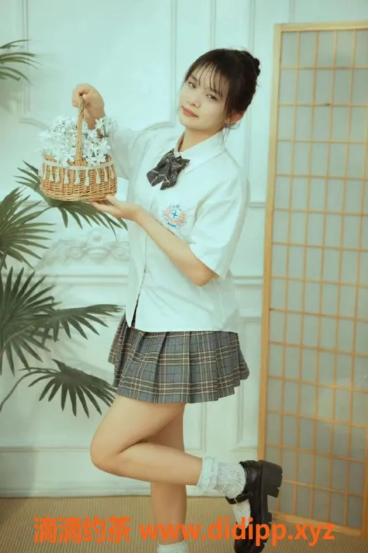 武汉楼凤-南湖萧王，44kg丰满型，真实天然服务