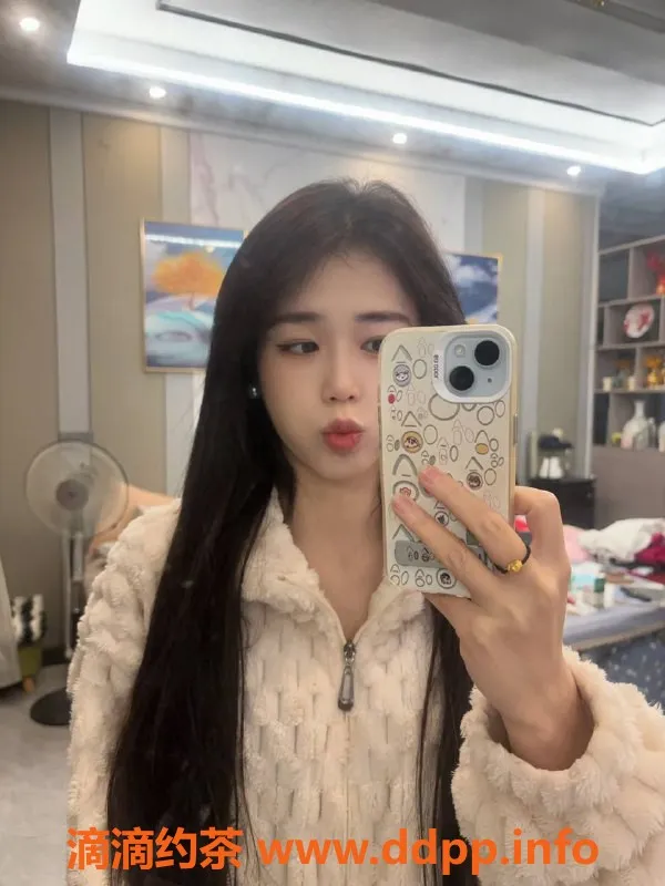 深圳楼凤-深圳龙华佳欣，21岁165cm，超值千元档服务