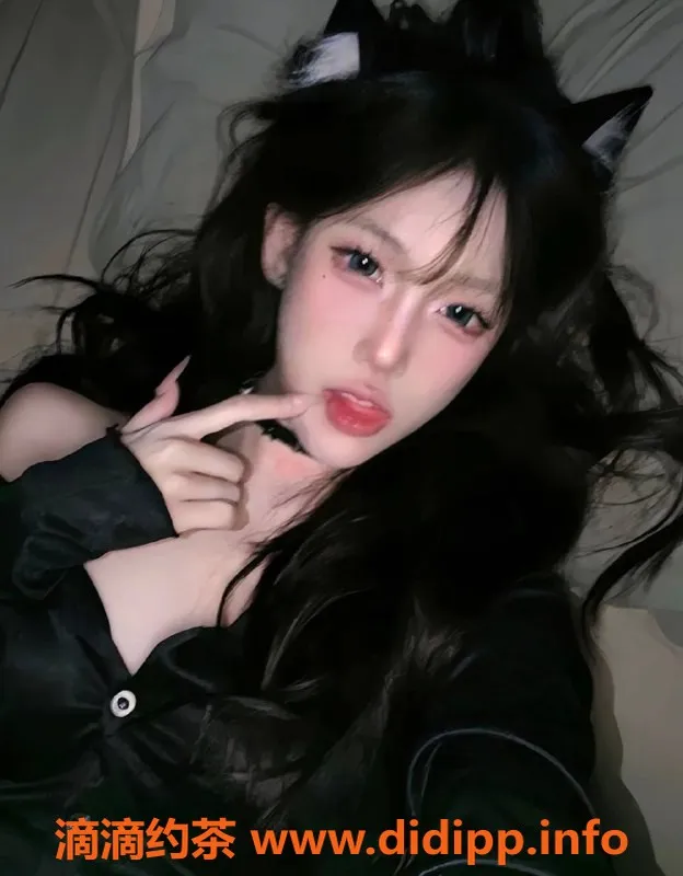 武汉楼凤资源信息,君宝21岁小萝莉，162cm，C杯，800元起