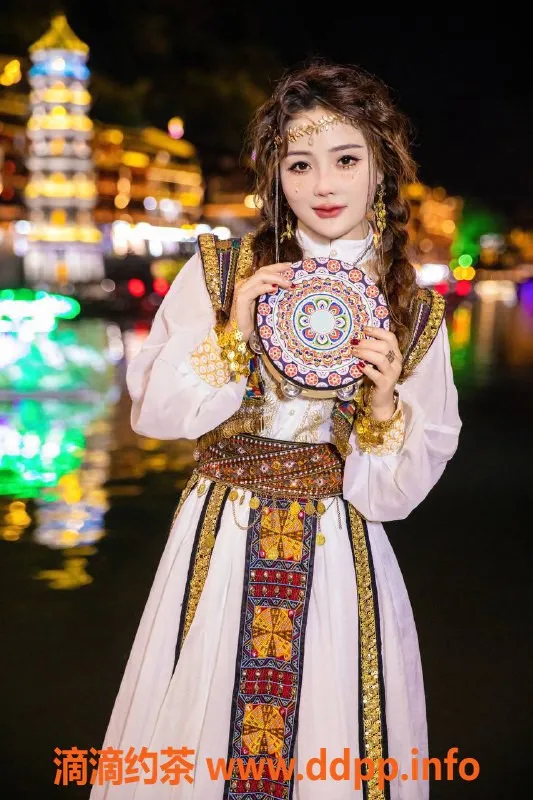 北京spa会所资源信息,朝阳小灵子，高颜值36C，52斤蜜桃翘，专业按摩服务