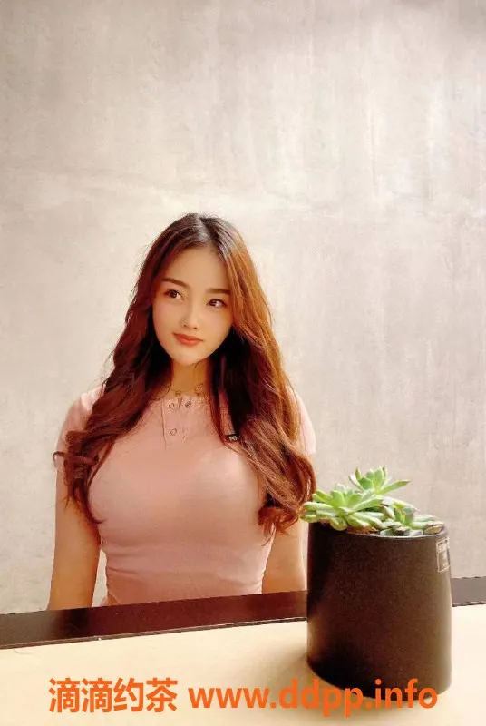 北京spa会所-朝阳小灵子，高颜值36C，52斤蜜桃翘，专业按摩服务