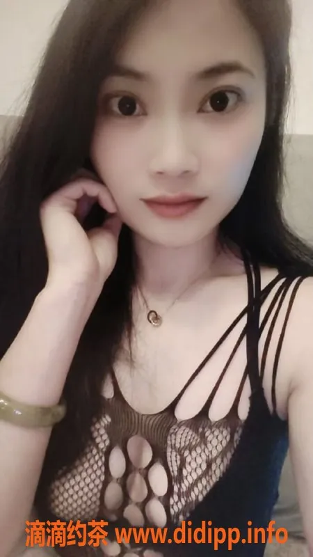 杭州楼凤资源信息,希希：余杭区160cm 45KG C罩杯甜蜜服务