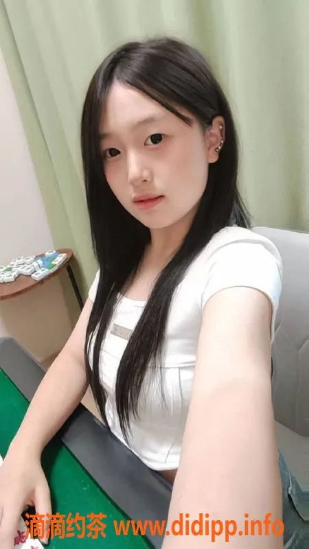 广州楼凤-天河晨晨，700元即享完美服务