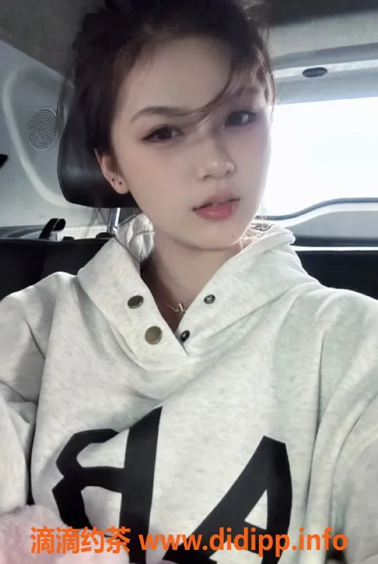 福州上门服务-萝莉女优推荐，身高162-163，价位亲民