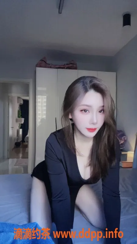 北京上门服务-重庆凝雪 165cm 49kg 清纯妹子可爱现身