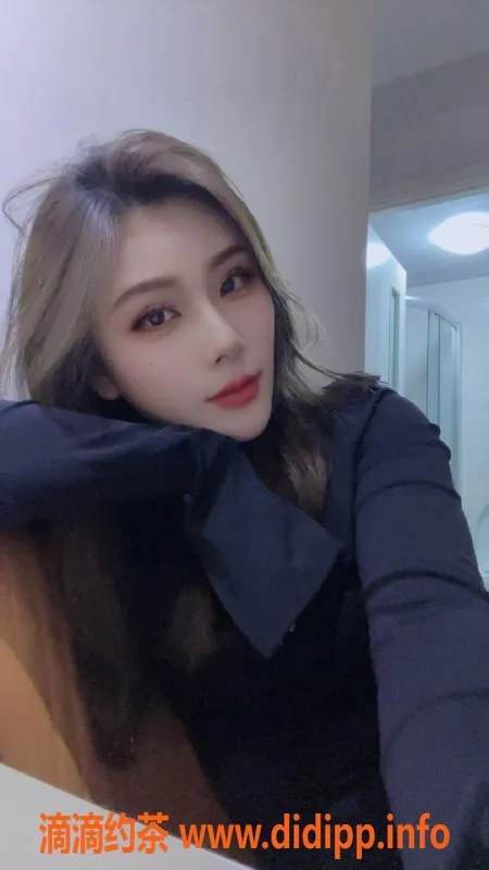 北京上门服务-重庆凝雪 165cm 49kg 清纯妹子可爱现身