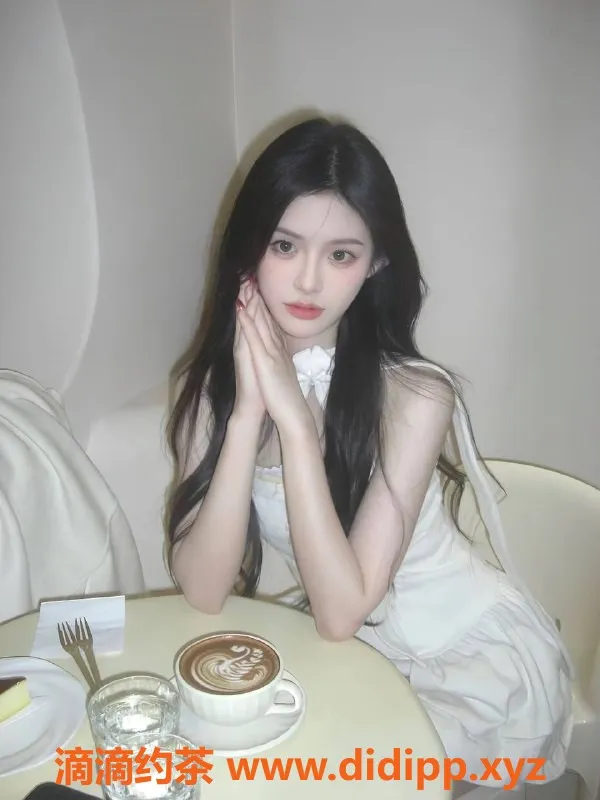 上海楼凤-静安嫩妹恩恩，20p/35pp舌吻服务