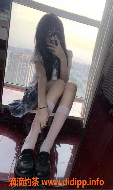 福州楼凤-23号果冻萝莉 上门服务 多种玩法等你来试